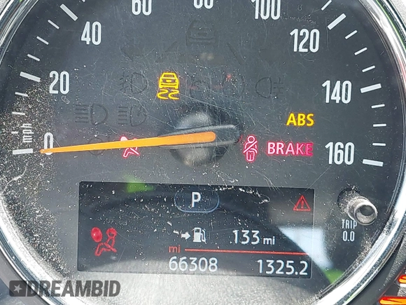 2017 MINI Countryman Cooper z VIN WMZYS7C38H3E07203, wystawiony jako IAAI lot #42272765 z przebiegiem 66 308 mil mil oraz . Historia ofert i sprzedaży dostępna na DreamBid. Obrazek 16.