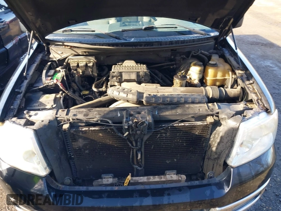 2004 Ford F-150 XLT with VIN 1FTPW14574KC88182, listed as a IAAI auction lot 41864915 with 189,626 mi miles. Bid and sale history available at carsss.com. Image 10.