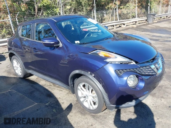 2015 Nissan Juke SV with VIN JN8AF5MR9FT501313, listed as a IAAI auction lot 41902958 with 52,766 mi miles. Bid and sale history available at carsss.com. Image 1.