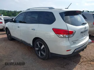 2014 Nissan Pathfinder Platinum with VIN 5N1AR2MN8EC717632, listed as a IAAI auction lot 42474040 with 190,041 mi miles and . Bid and sale history available at DreamBid. Image 3.