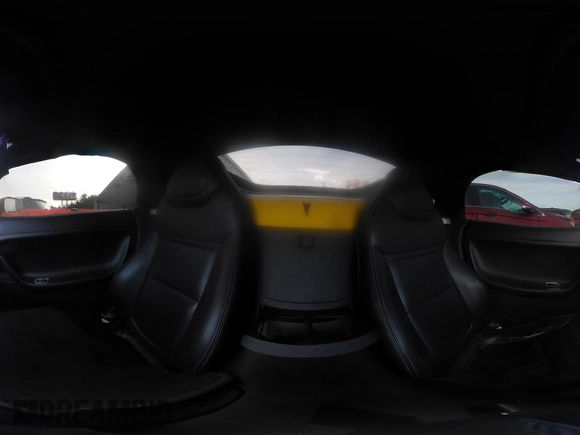 2007 Pontiac Solstice z VIN 1G2MB35B77Y132275, wystawiony jako IAAI lot #41435627 z przebiegiem 87 635 mil mil oraz . Historia ofert i sprzedaży dostępna na DreamBid. Obrazek 18.