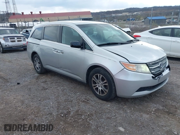 2011 Honda Odyssey EX-L with VIN 5FNRL5H60BB012206, listed as a IAAI auction lot 41982987 with 220,913 mi miles and . Bid and sale history available at carsss.com. Image 1.