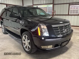 2008 Cadillac Escalade z VIN 1GYFC66878R210095, wystawiony jako Copart lot #80083654 z przebiegiem 128 330 mil mil oraz Czysty tytuł • Clean title. Historia ofert i sprzedaży dostępna na DreamBid. Obrazek 1.