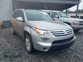 2008 Suzuki XL7 with VIN 2S3DB117086113707, listed as a IAAI auction lot 41757901 with 198,921 mi miles. Bid and sale history available at carsss.com. Image 1.