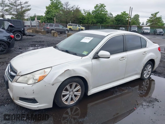 2010 Subaru Legacy Premium All-Weather Anniversary z VIN 4S3BMBG64A3242633, wystawiony jako IAAI lot #42329841 z przebiegiem 230 738 mil mil oraz . Historia ofert i sprzedaży dostępna na DreamBid. Obrazek 6.