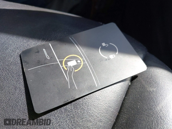 2018 Tesla Model 3 Long Range Battery z VIN 5YJ3E1EB6JF086612, wystawiony jako IAAI lot #42149440 z przebiegiem 101 170 mil mil oraz . Historia ofert i sprzedaży dostępna na DreamBid. Obrazek 11.