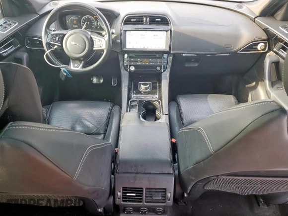 2017 Jaguar F-Pace 20d R-Sport with VIN SADCL2BN4HA085511, listed as a Copart auction lot 57266195 with 138,877 mi miles and Clean Title. Bid and sale history available at DreamBid. Image 8.