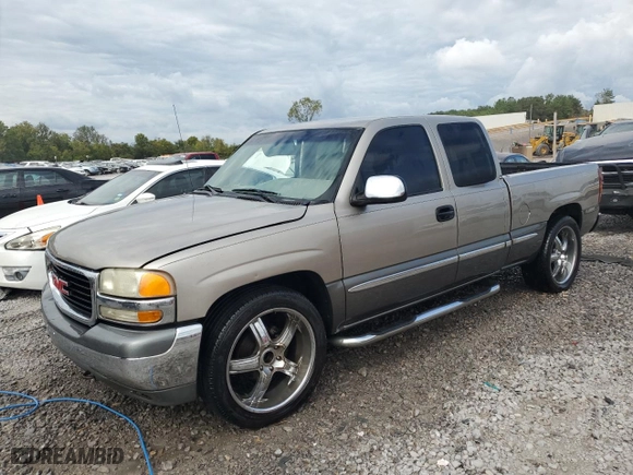 2000 GMC New Sierra 1500 SLE with VIN 2GTEC19T6Y1333545, listed as a Copart auction lot 73955154 with NaN miles and Salvage Title. Bid and sale history available at carsss.com. Image 1.