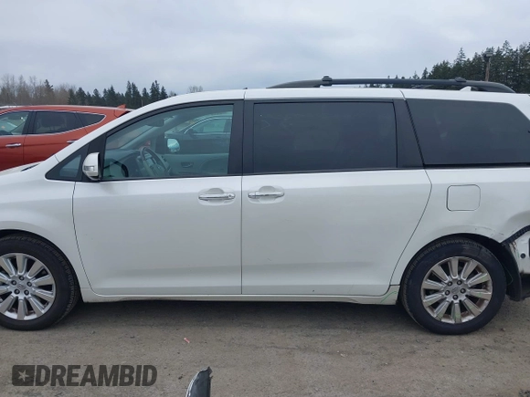 2014 Toyota Sienna Ltd with VIN 5TDDK3DC5ES073175, listed as a IAAI auction lot 41818572 with 107,971 mi miles. Bid and sale history available at carsss.com. Image 15.