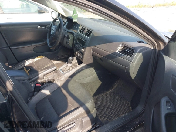 2012 Volkswagen Jetta SE z VIN 3VWDX7AJ4CM061850, wystawiony jako IAAI lot #42564886 z przebiegiem 234 129 mil mil oraz . Historia ofert i sprzedaży dostępna na DreamBid. Obrazek 5.