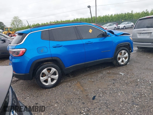2021 Jeep Compass Altitude z VIN 3C4NJDBB0MT570078, wystawiony jako IAAI lot #42223102 z przebiegiem 41 537 mil mil oraz . Historia ofert i sprzedaży dostępna na DreamBid. Obrazek 4.