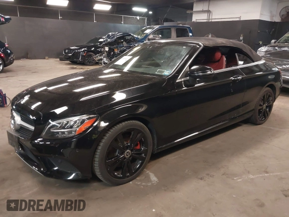 2019 Mercedes-Benz C 300 с VIN WDDWK8EB7KF779240, выставлен на аукционе IAAI как лот 42093433 с пробегом 74 967 миль миль и . История ставок и продаж доступна на DreamBid. Изображение 18.