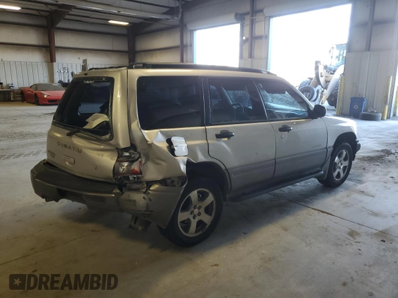 1999 Subaru Forester S with VIN JF1SF6555XH726114, listed as a Copart auction lot 88367675 with 176,039 mi miles and Salvage Title. Bid and sale history available at carsss.com. Image 3.