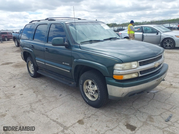 2002 Chevrolet Tahoe LT with VIN 1GNEK13Z02J193738, listed as a IAAI auction lot 42083245 with 189,156 mi miles. Bid and sale history available at carsss.com. Image 1.