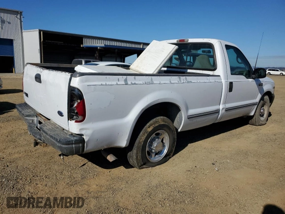2001 Ford F-250 XL with VIN 1FTNF20L71EB45650, listed as a Copart auction lot 79976034 with 208,956 mi miles and Clean title. Bid and sale history available at DreamBid. Image 3.