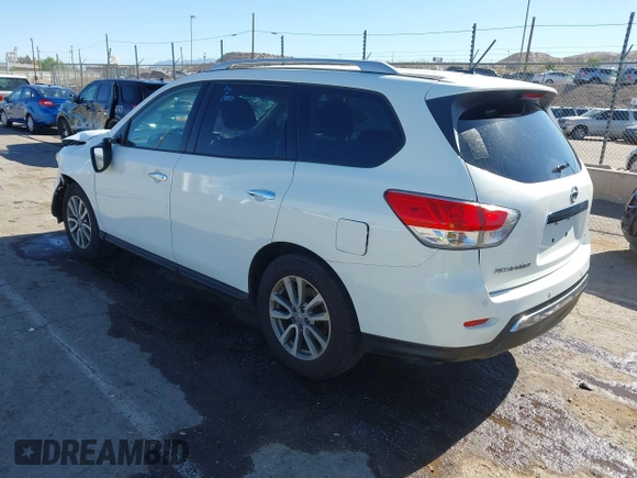 2016 Nissan Pathfinder S with VIN 5N1AR2MN7GC638875, listed as a IAAI auction lot 41996143 with 92,637 mi miles and . Bid and sale history available at DreamBid. Image 3.