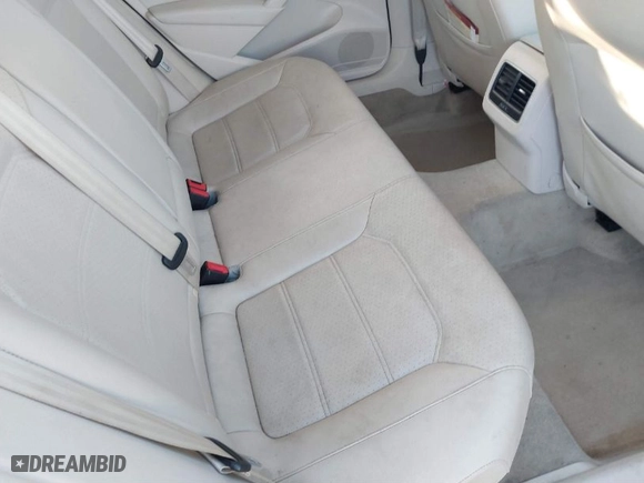 2013 Volkswagen Passat SE w/Sunroof with VIN 1VWBP7A31DC126908, listed as a IAAI auction lot 41216276 with 145,699 mi miles. Bid and sale history available at carsss.com. Image 8.