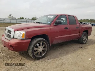 2007 Dodge Dakota SLT with VIN 1D7HE48J97S147477, listed as a Copart auction lot 82578214 with 322,684 mi miles and Salvage Title. Bid and sale history available at carsss.com. Image 1.