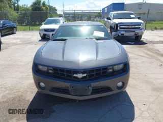 2011 Chevrolet Camaro 1LT с VIN 2G1FF1ED9B9136767, выставлен на аукционе IAAI как лот 42526146 с пробегом 196 023 миль миль и . История ставок и продаж доступна на DreamBid. Изображение 12.