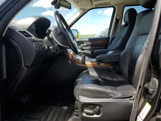 2013 Land Rover Range Rover Sport HSE z VIN SALSF2D44DA810644, wystawiony jako Copart lot #56582795 z przebiegiem 134 895 mil mil oraz Czysty tytuł • Clean title. Historia ofert i sprzedaży dostępna na DreamBid. Obrazek 7.