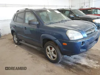 2008 Hyundai Tucson GLS with VIN KM8JM12B08U891744, listed as a IAAI auction lot 41869733 with 195,367 mi miles. Bid and sale history available at carsss.com. Image 1.