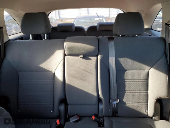 2020 Kia Sorento LX z VIN 5XYPG4A32LG671064, wystawiony jako Copart lot #43046395 z przebiegiem 87 186 mil mil oraz Szkoda całkowita • Salvage title. Historia ofert i sprzedaży dostępna na DreamBid. Obrazek 10.