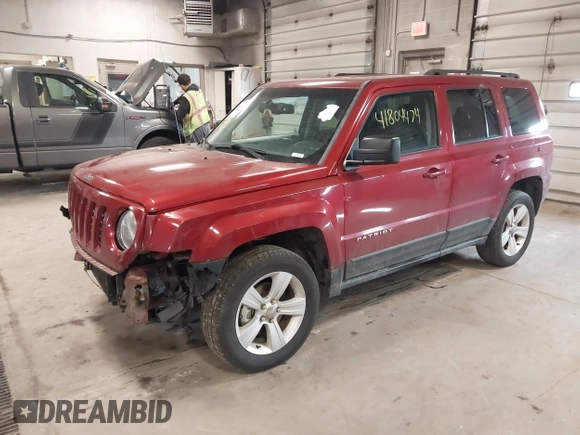 2016 Jeep Patriot High Altitude Edition with VIN 1C4NJRFB5GD685731, listed as a IAAI auction lot 41804474 with 125,184 mi miles. Bid and sale history available at carsss.com. Image 2.
