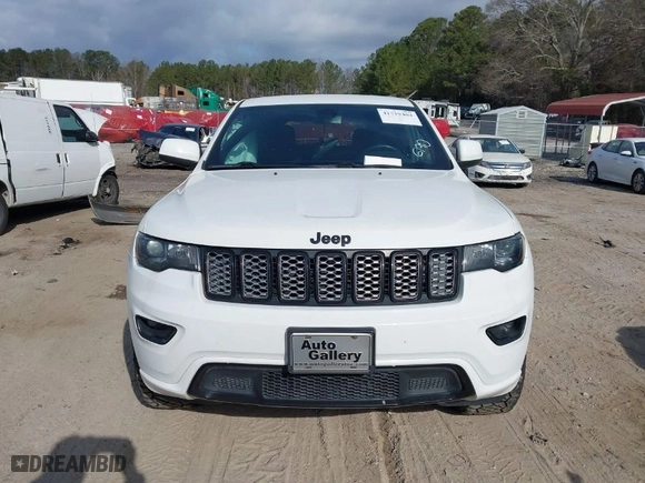2019 Jeep Grand Cherokee Laredo E with VIN 1C4RJFAG6KC696190, listed as a IAAI auction lot 41719404 with 86,947 mi miles. Bid and sale history available at carsss.com. Image 12.