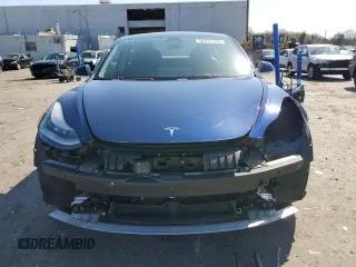 2019 Tesla Model 3 Mid Range with VIN 5YJ3E1EA6KF412837, listed as a Copart auction lot 50871195 with 39,570 mi miles and Salvage Title. Bid and sale history available at DreamBid. Image 5.