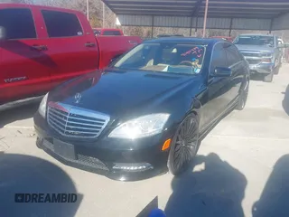 2011 Mercedes-Benz S-Class S 550 with VIN WDDNG7BB4BA389754, listed as a IAAI auction lot 41404074 with 109,209 mi miles. Bid and sale history available at carsss.com. Image 17.