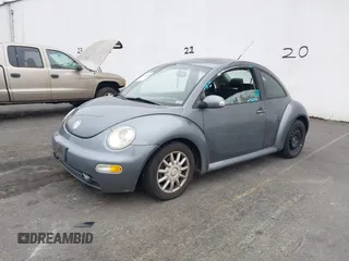 2004 Volkswagen New Beetle Coupe GLS with VIN 3VWCK31CX4M420124, listed as a IAAI auction lot 40259243 with 103,138 mi miles. Bid and sale history available at carsss.com. Image 2.