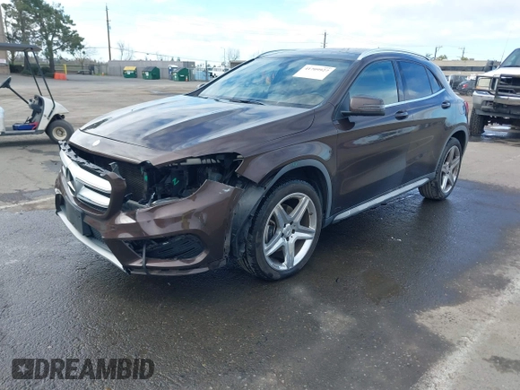 2015 Mercedes-Benz GLA 250 z VIN WDCTG4GB4FJ107864, wystawiony jako IAAI lot #41709927 z przebiegiem 102 070 mil mil oraz . Historia ofert i sprzedaży dostępna na DreamBid. Obrazek 18.