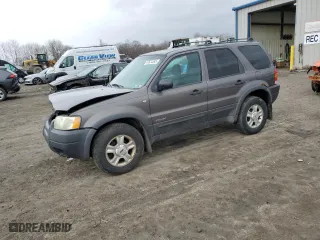 2002 Ford Escape XLT Choice with VIN 1FMYU04152KD66372, listed as a Copart auction lot 47624345 with NaN miles and Salvage Title. Bid and sale history available at carsss.com. Image 1.