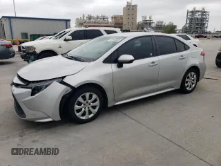 2020 Toyota Corolla LE with VIN 5YFEPRAE2LP118206, listed as a Copart auction lot 50303835 with 124,701 mi miles and Salvage Title. Bid and sale history available at carsss.com. Image 1.