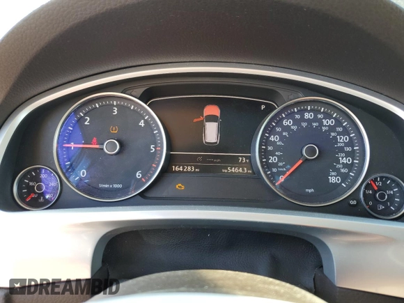 2012 Volkswagen Touareg Sport z VIN WVGFK9BP9CD000509, wystawiony jako Copart lot #48507095 z przebiegiem 164 283 mil mil oraz Szkoda całkowita • Salvage title. Historia ofert i sprzedaży dostępna na DreamBid. Obrazek 9.