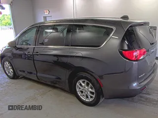 2023 Chrysler Voyager LX z VIN 2C4RC1CG7PR516093, wystawiony jako IAAI lot #42494045 z przebiegiem 80 673 mil mil oraz . Historia ofert i sprzedaży dostępna na DreamBid. Obrazek 16.
