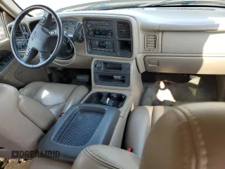 2003 Chevrolet Avalanche with VIN 3GNEK13T83G303918, listed as a Copart auction lot 69463694 with 176,455 mi miles and Salvage Title. Bid and sale history available at carsss.com. Image 8.