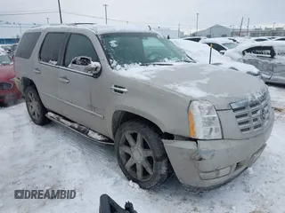 2007 Cadillac Escalade z VIN 1GYFK63837R295670, wystawiony jako IAAI lot #41029534 z przebiegiem 108 227 mil mil oraz . Historia ofert i sprzedaży dostępna na DreamBid. Obrazek 1.