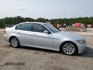 2007 BMW 3 Series 328i z VIN WBAVC53557FZ74918, wystawiony jako Copart lot #56892005 z przebiegiem 184 111 mil mil oraz Szkoda całkowita • Salvage title. Historia ofert i sprzedaży dostępna na DreamBid. Obrazek 4.