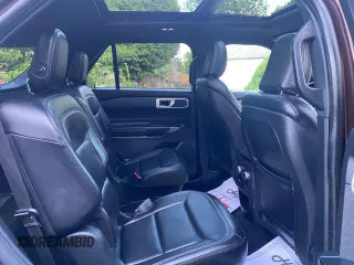 2020 Ford Explorer XLT z VIN 1FMSK8DHXLGA13413, wystawiony jako Copart lot #58803685 z przebiegiem 107 525 mil mil oraz Tytuł czysty. Historia ofert i sprzedaży dostępna na DreamBid. Obrazek 6.