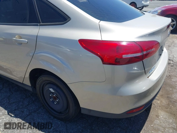 2018 Ford Focus SE с VIN 1FADP3F29JL322472, выставлен на аукционе IAAI как лот 42832498 с пробегом 53 066 миль миль и . История ставок и продаж доступна на DreamBid. Изображение 17.