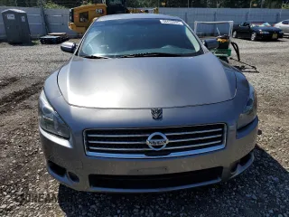 2014 Nissan Maxima S z VIN 1N4AA5AP2EC443322, wystawiony jako Copart lot #58433095 z przebiegiem 85 990 mil mil oraz Szkoda całkowita • Salvage title. Historia ofert i sprzedaży dostępna na DreamBid. Obrazek 5.