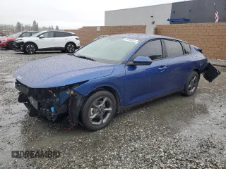 2025 Kia K4 LXS with VIN 3KPFT4DE4SE026044, listed as a Copart auction lot 49055855 with 5,435 mi miles and Salvage Title. Bid and sale history available at carsss.com. Image 1.