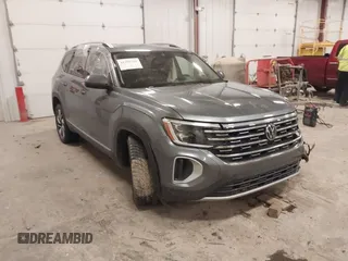 2024 Volkswagen Atlas SEL with VIN 1V2BR2CA3RC612928, listed as a IAAI auction lot 41459761 with 7,252 mi miles and . Bid and sale history available at DreamBid. Image 1.
