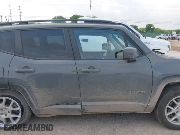2021 Jeep Renegade Latitude with VIN ZACNJCBB7MPN27999, listed as a IAAI auction lot 42149700 with 32,566 mi miles and . Bid and sale history available at DreamBid. Image 13.