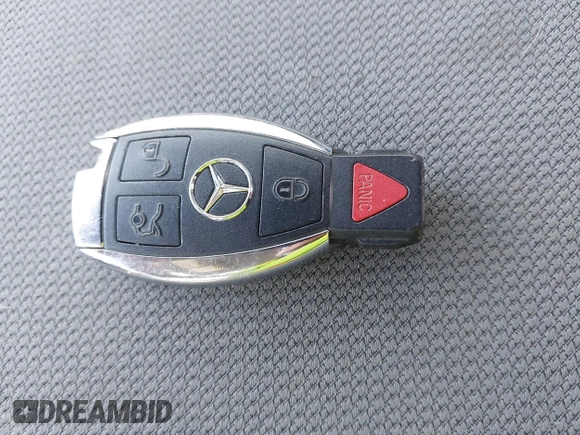 2015 Mercedes-Benz C-Class C 300 Luxury with VIN 55SWF4KBXFU003270, listed as a IAAI auction lot 41775482 with 115,853 mi miles. Bid and sale history available at carsss.com. Image 11.