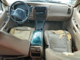 2000 Mercury Mountaineer Convenience with VIN 4M2ZU66EXYUJ20100, listed as a Copart auction lot 89242765 with 178,600 mi miles and Salvage Title. Bid and sale history available at carsss.com. Image 8.
