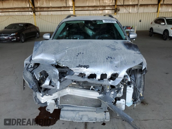 2021 Jeep Cherokee Altitude with VIN 1C4PJLLB7MD168999, listed as a Copart auction lot 44343825 with 49,093 mi miles and Salvage Title. Bid and sale history available at carsss.com. Image 5.