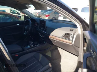 2021 Audi Q5 Premium Plus with VIN WA1BAAFY9M2029378, listed as a IAAI auction lot 41528103 with 47,326 mi miles. Bid and sale history available at carsss.com. Image 5.