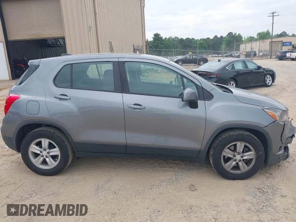 2020 Chevrolet Trax LS z VIN 3GNCJKSB4LL176651, wystawiony jako IAAI lot #42126535 z przebiegiem 118 420 mil mil oraz . Historia ofert i sprzedaży dostępna na DreamBid. Obrazek 13.